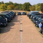 Servizi di noleggio con conducente auto e van 